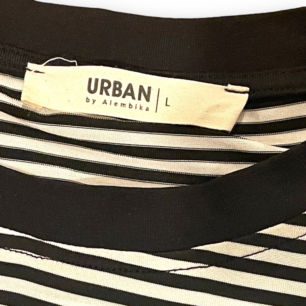 Urban by Alembika Striped Black White Heart Applique Top